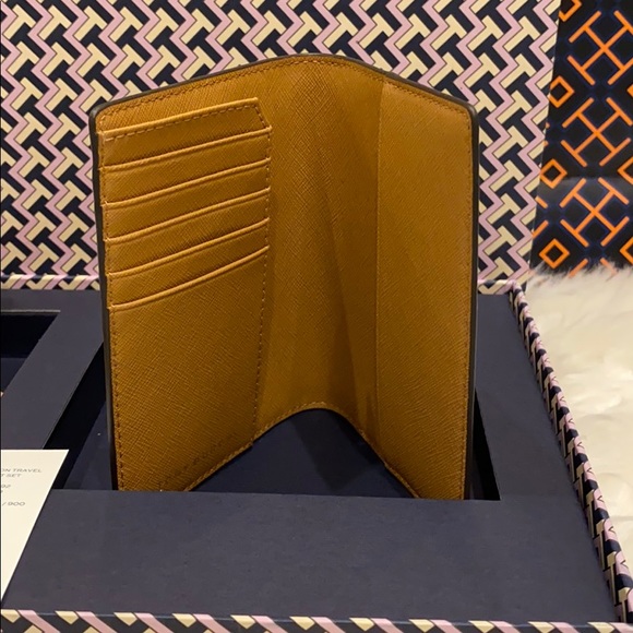 NWT Auth Tory Burch Gift Set - Picture 5 of 8